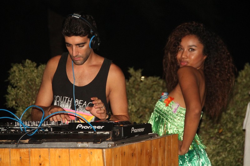 Lasgidi Beach Party